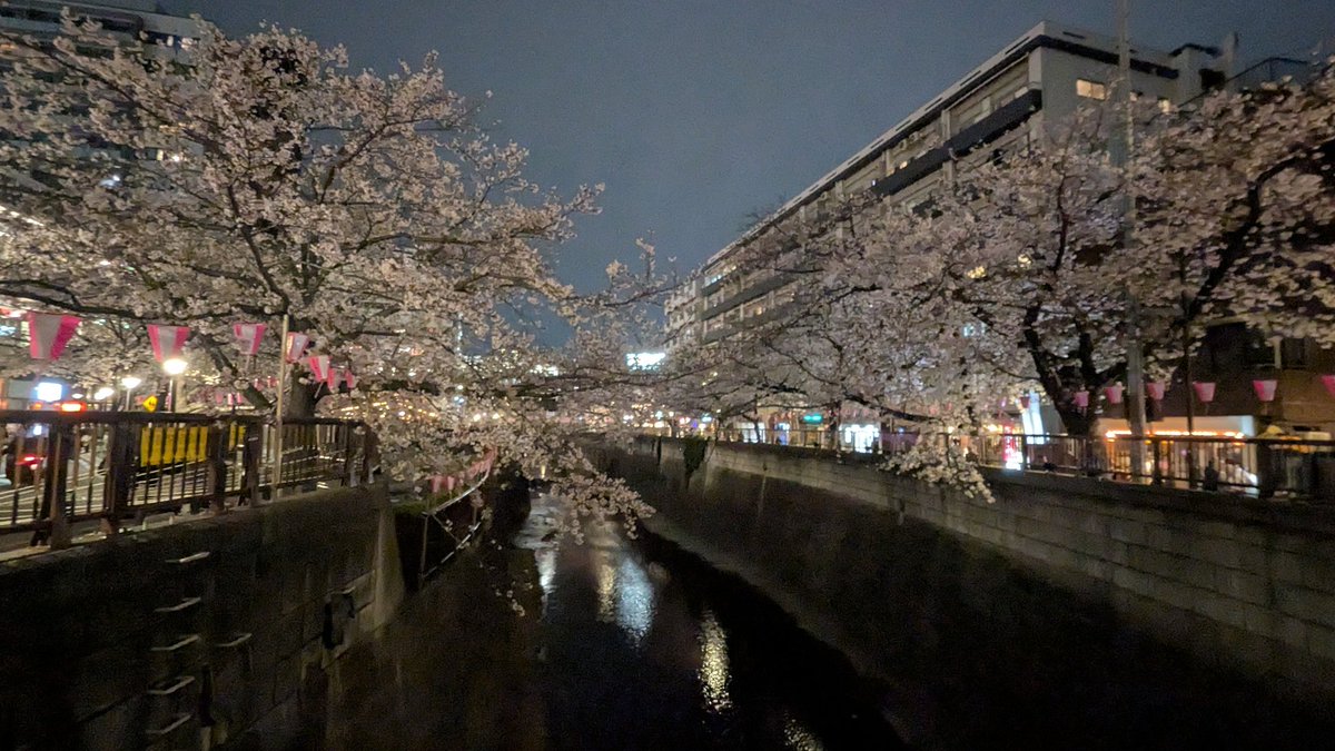 ナッツ tweet media