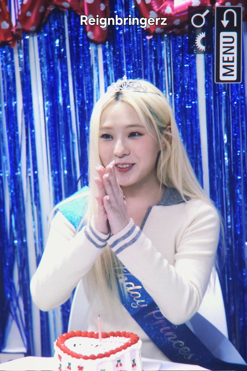 k-pop girl group fan tweet media