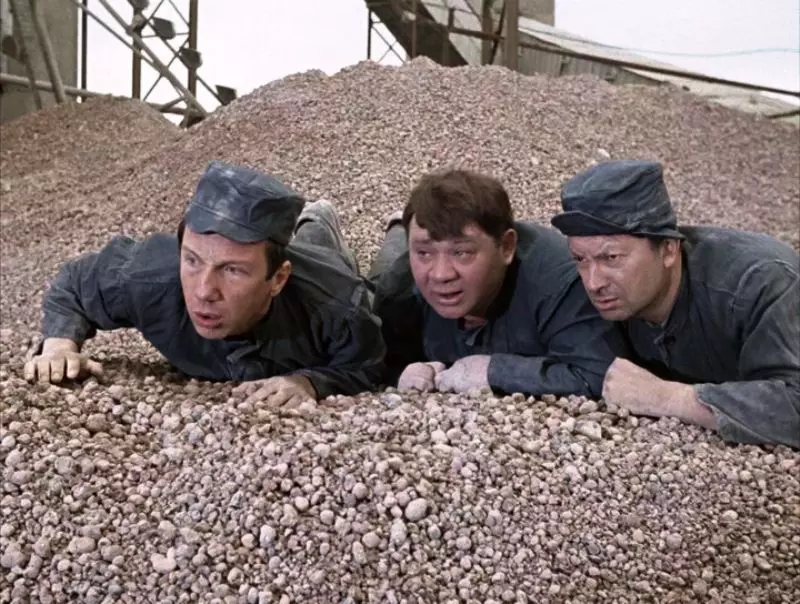 Александр З tweet media