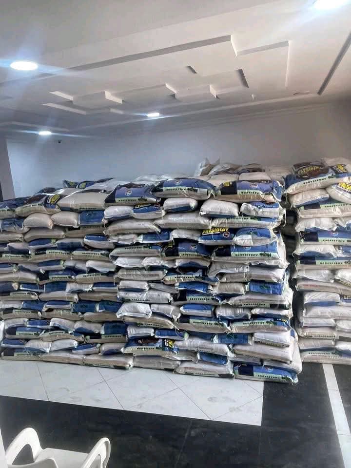 Seunfunmi T. Fash tweet media