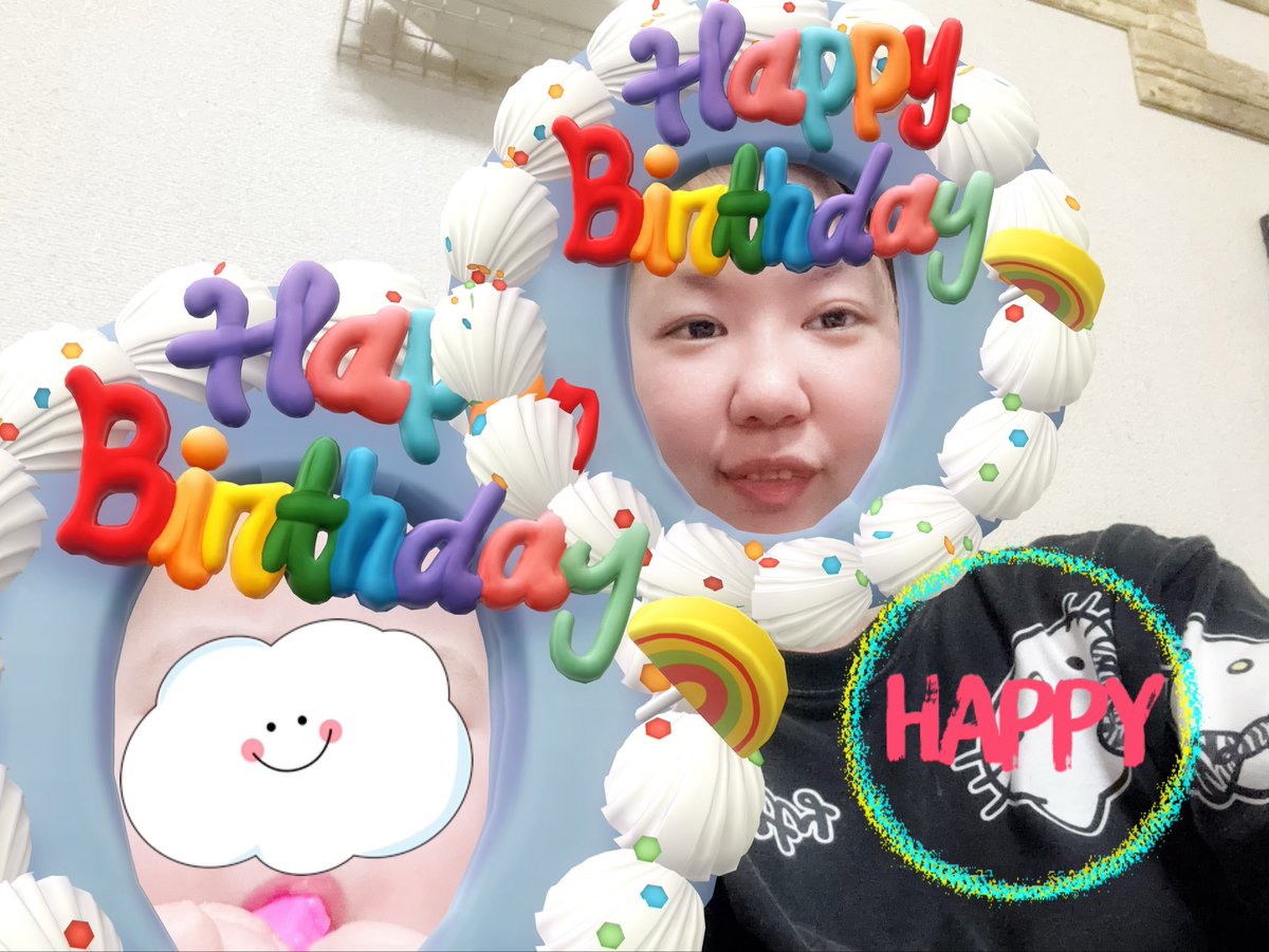 産まれて初めて38歳になりました🎉
子が産まれ、初めての1年です😌

産後の腹の皮はダルダルだけど元気です🙋‍♀️
最近子がパチパチを真似するようになってきて可愛いが弾けてます👶🏻ྀི👏

こちらは桜も咲き暑くなってきました🌸
今夜は手巻き寿司です🍣

- ̗̀ 𝙷𝙰𝙿𝙿𝚈 𝙱𝙸𝚁𝚃𝙷𝙳𝙰𝚈  ̖́-私☺️
