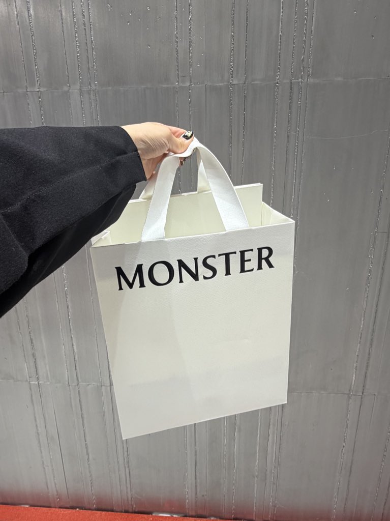 りん௵ tweet media