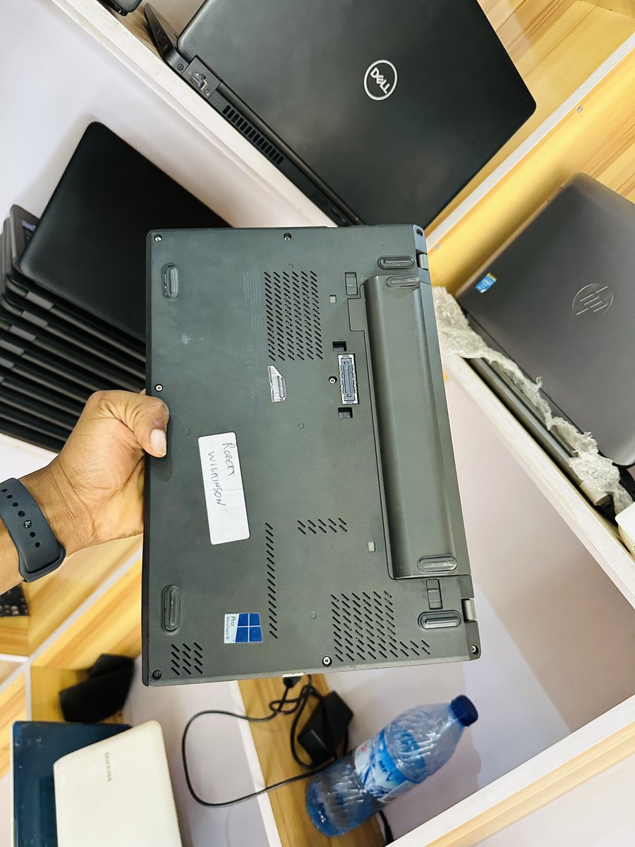 💻 Lenovo ThinkPad X240
•⚡ Processor: Intel Core i3
•🚀 RAM: 4GB
•💾 Storage: 500GB HDD
•🖥️ Display: 12.5” (compact &amp; portable)
•🔋 Battery: Good backup
•⌨️ Keyboard: Strong ThinkPad keyboard
•🧱 Build: Durable &amp; reliable

Perfect for students &amp; basic work 📚💼

Cheap