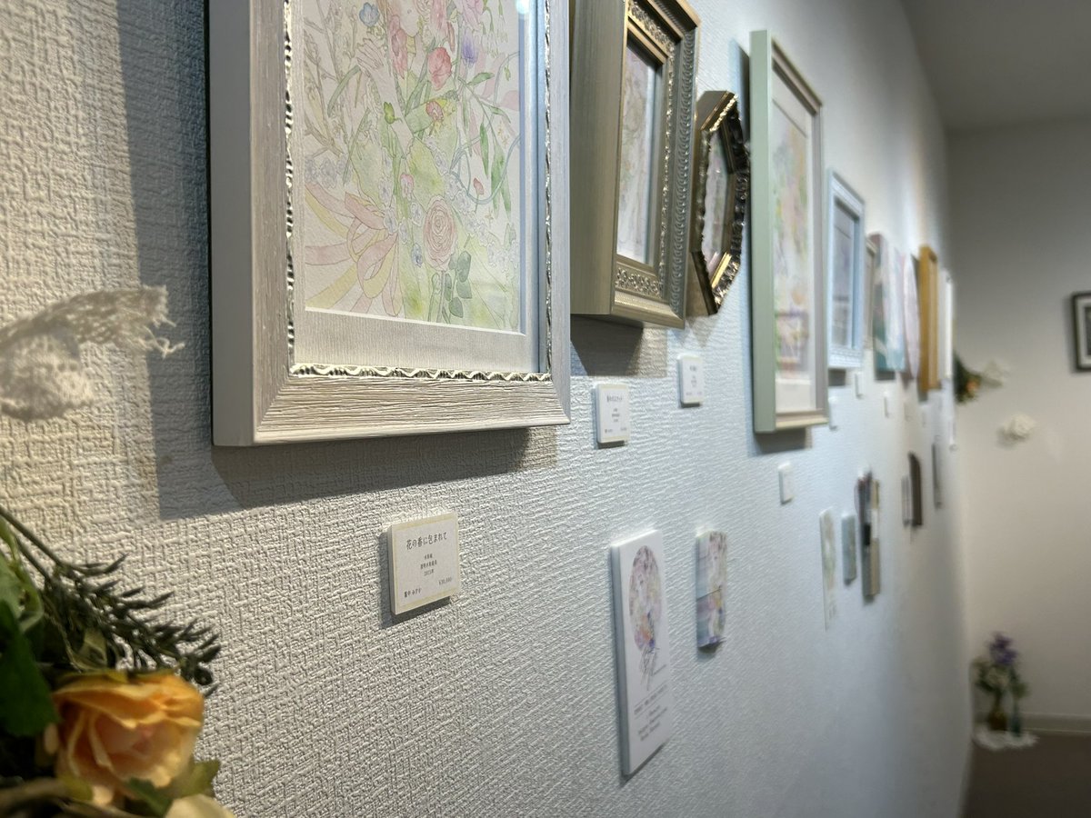 Ato10Gallery's tweet photo. 企画展「花の香 届けて」
鴨乃島・ヨシダ ユキミ 2人展「Chum Chum Easter」
企画展「庭の片隅で」

[会期]
2026年4月1日(水)〜4月5日(日)
13時〜20時(最終日18時まで)

[場所]
ぎゃらりぃあと
(大阪市北区黒崎町14-19)

[入場料]
無料(一部作品、グッズの販売あり) https://t.co/4MyX7lye7k