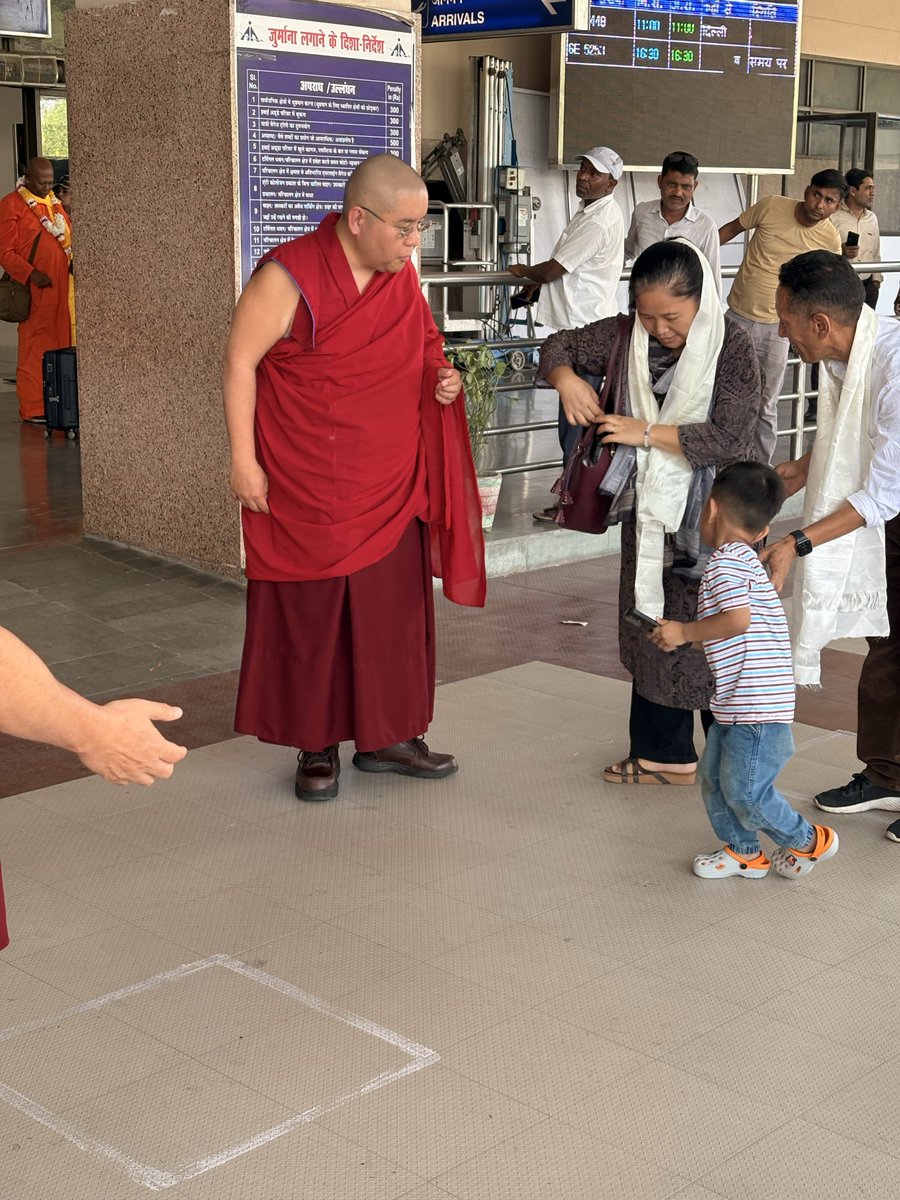 abcpindia's tweet photo. 2. His Eminence Kyabje Yongzin Ling Rinpoche
Drepung Loseling monastery 

3. Most Venerable Gabju Demberel Choijamts, President, ABCP

4. Ven. 20th Bakula Rinpoche Stanzin Ngawang Jigmet wangchuk, High Rank Lama of Ladakh, 
Drepung Loseling Pethub Khangtsen https://t.co/8IvDL8QwfW