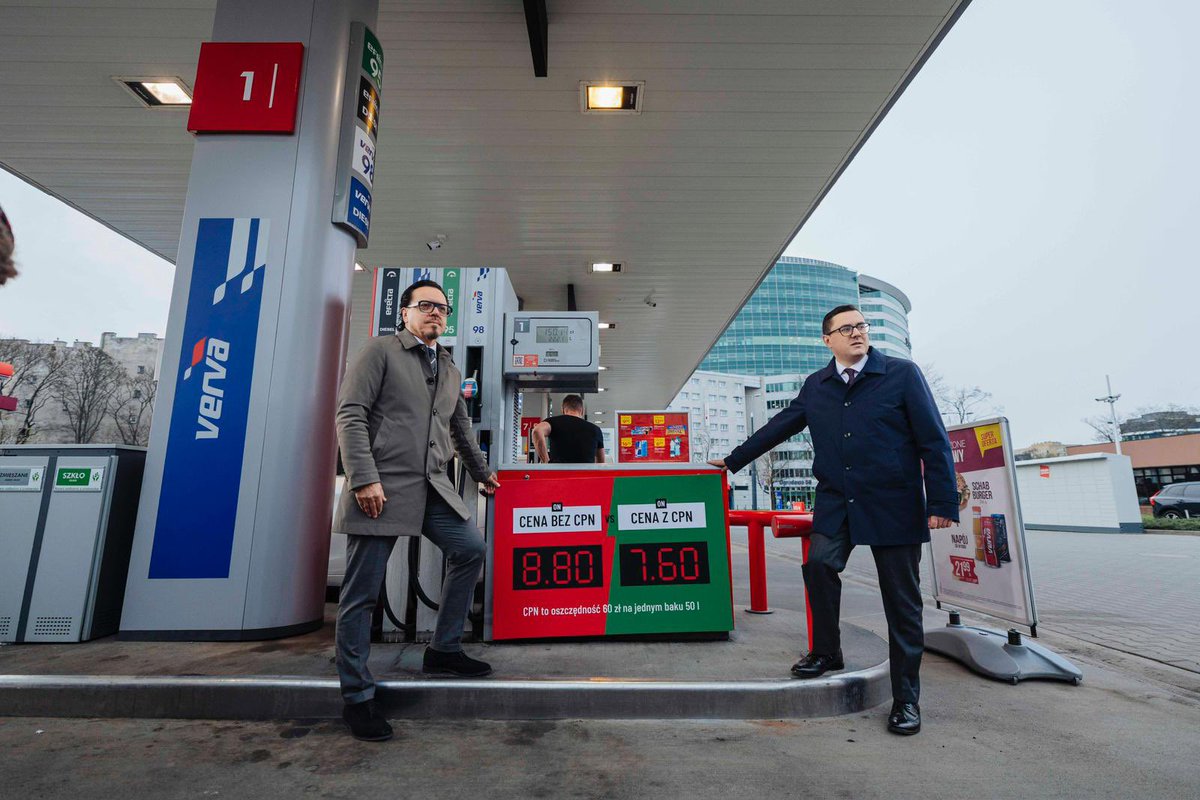 ₖₐᵣₘₑₗₒwy ₘₐᵣₖᵢz 🏴‍☠️ tweet media