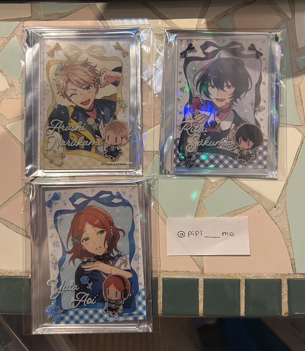 r a t e . tweet media