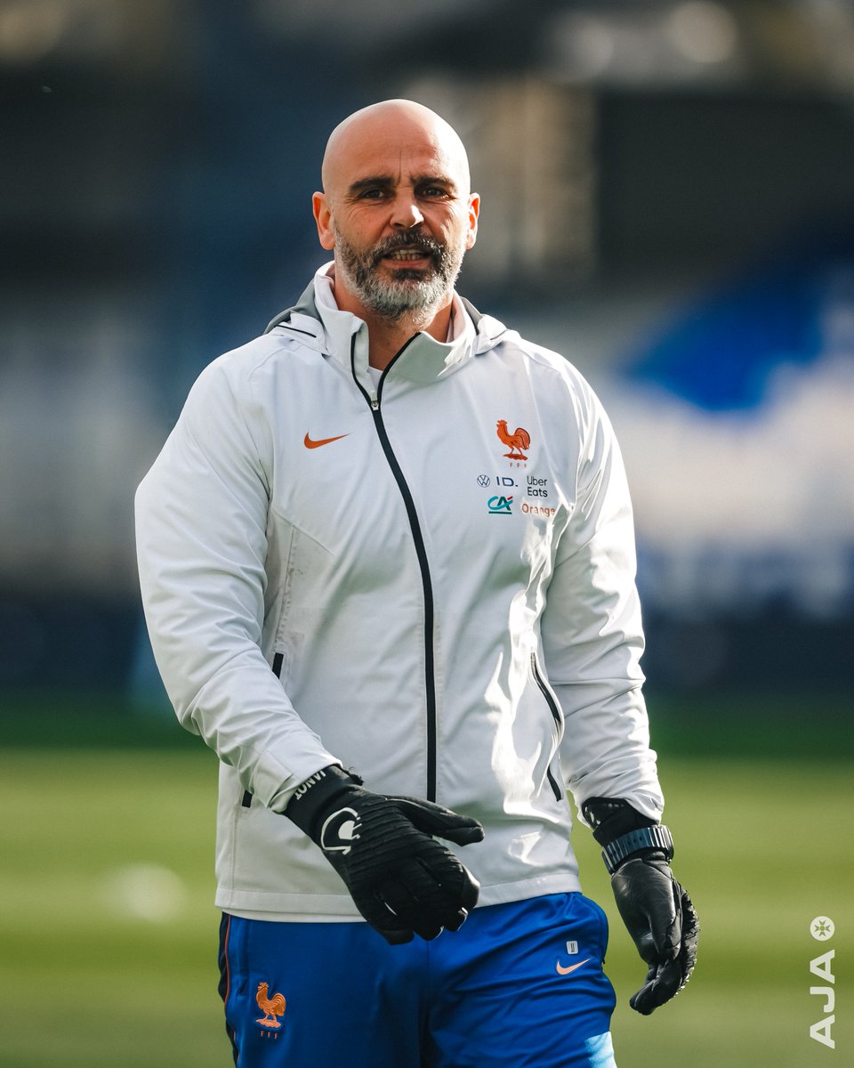 AJA's tweet image. 🔙 Toujours un plaisir de retrouver Gérald Baticle et Jérémie Janot à l'Abbé Deschamps 💙🤍

#TeamAJA