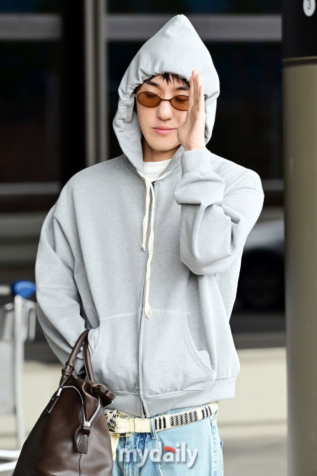 자세ㅈㄴ킹받고귀엽네요짜증나게