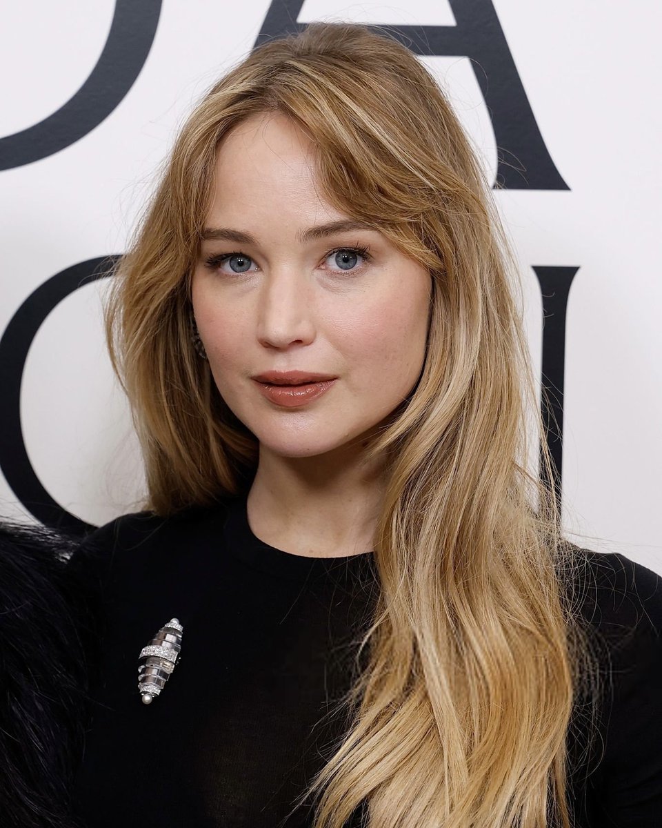 best of jennifer lawrence tweet media