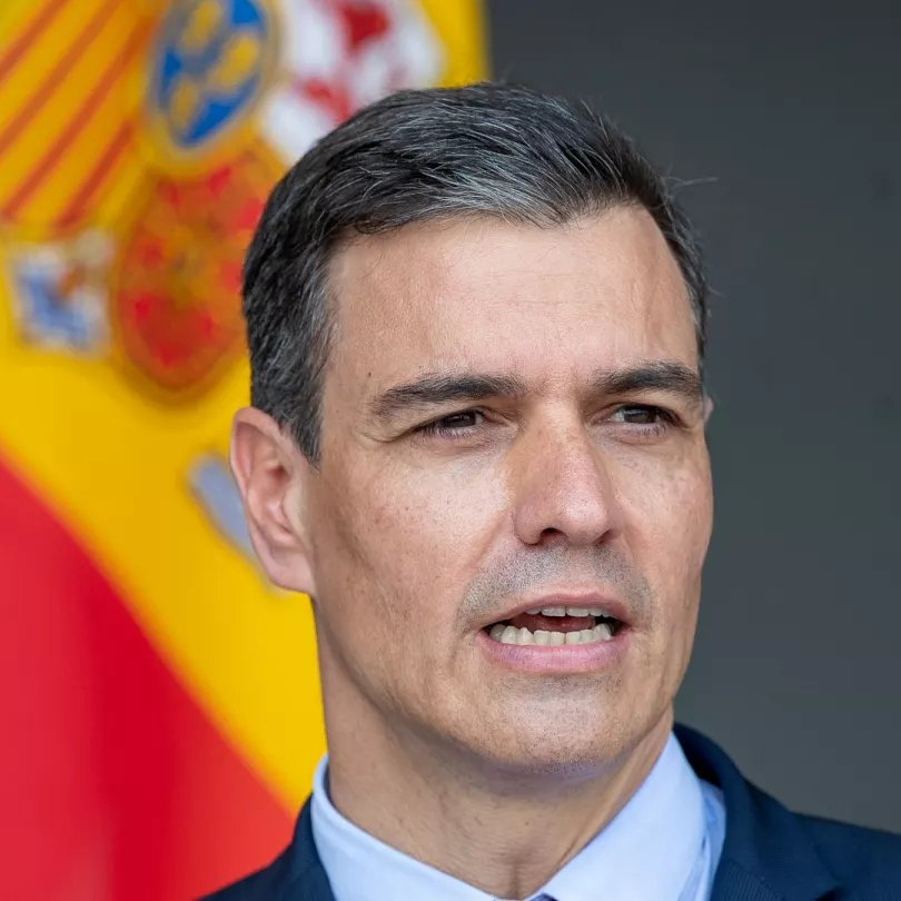 jacksonhinkle's tweet photo. 🚨🇪🇸🇺🇸 BREAKING: Spain closed its airspace for aircraft participating in the operation against Iran. https://t.co/zHq6MwLabj