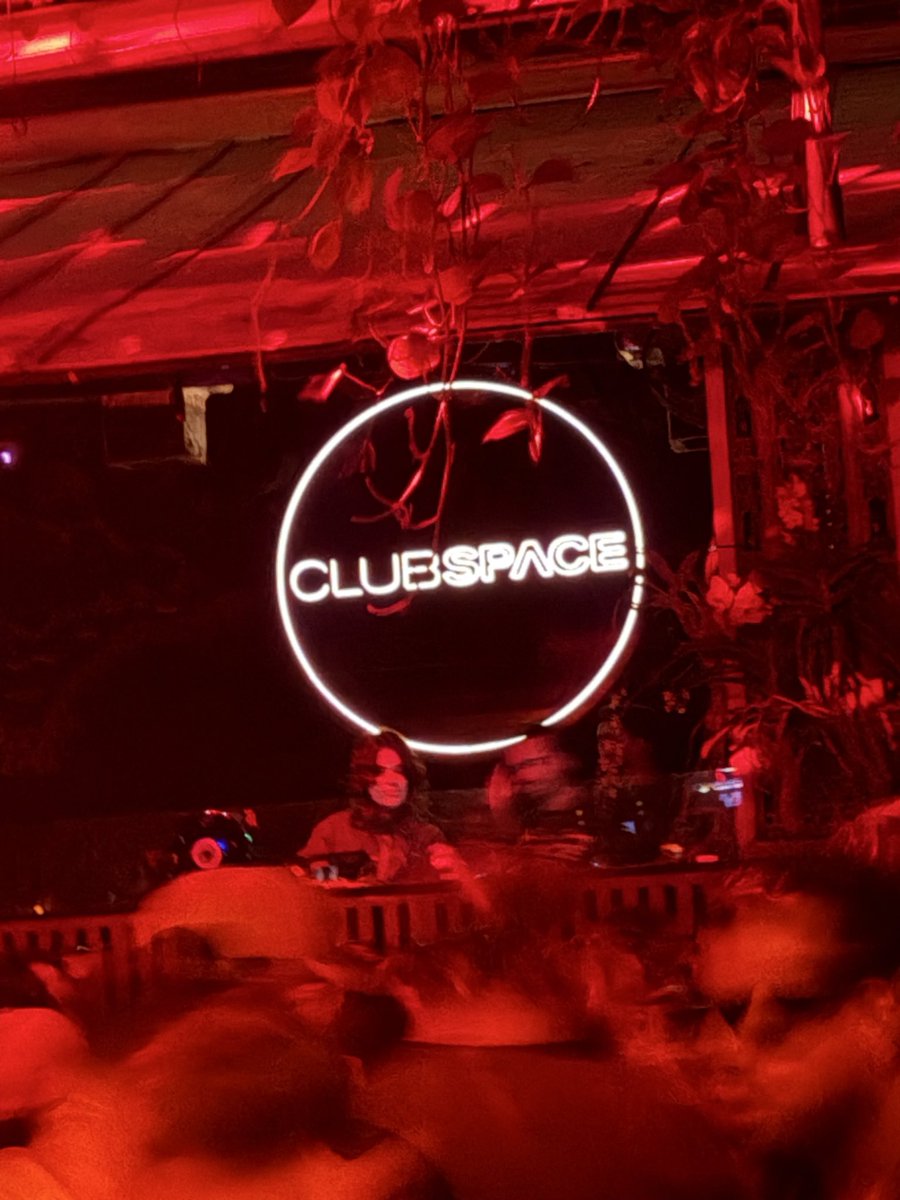 Sideshow tweet media