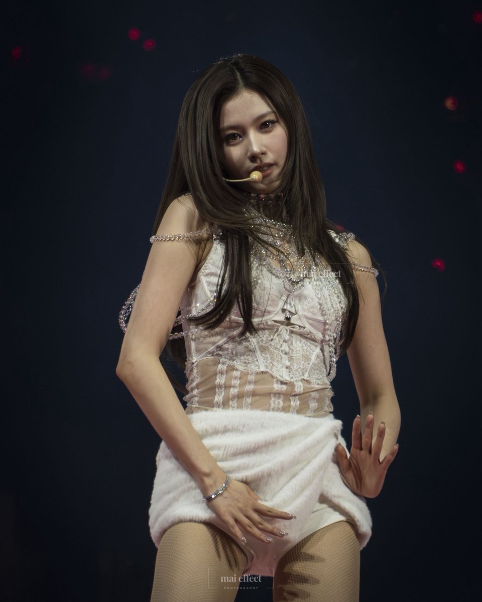 ฅ^•ﻌ•^ฅ tweet media