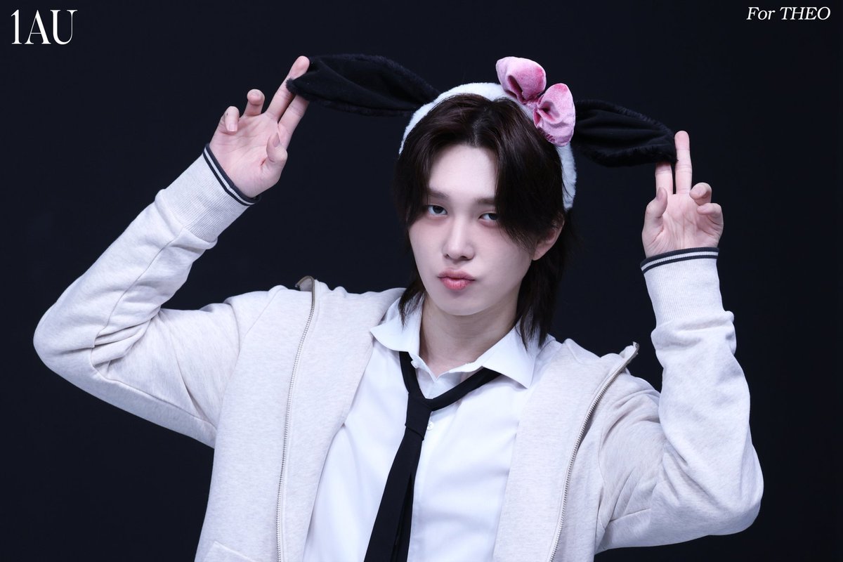 𝟏𝑨𝑼 tweet media