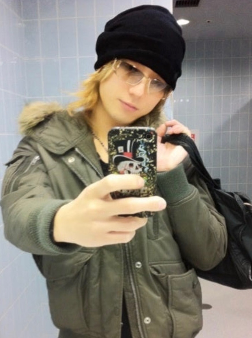 逃げるし恥だし役立たず tweet media