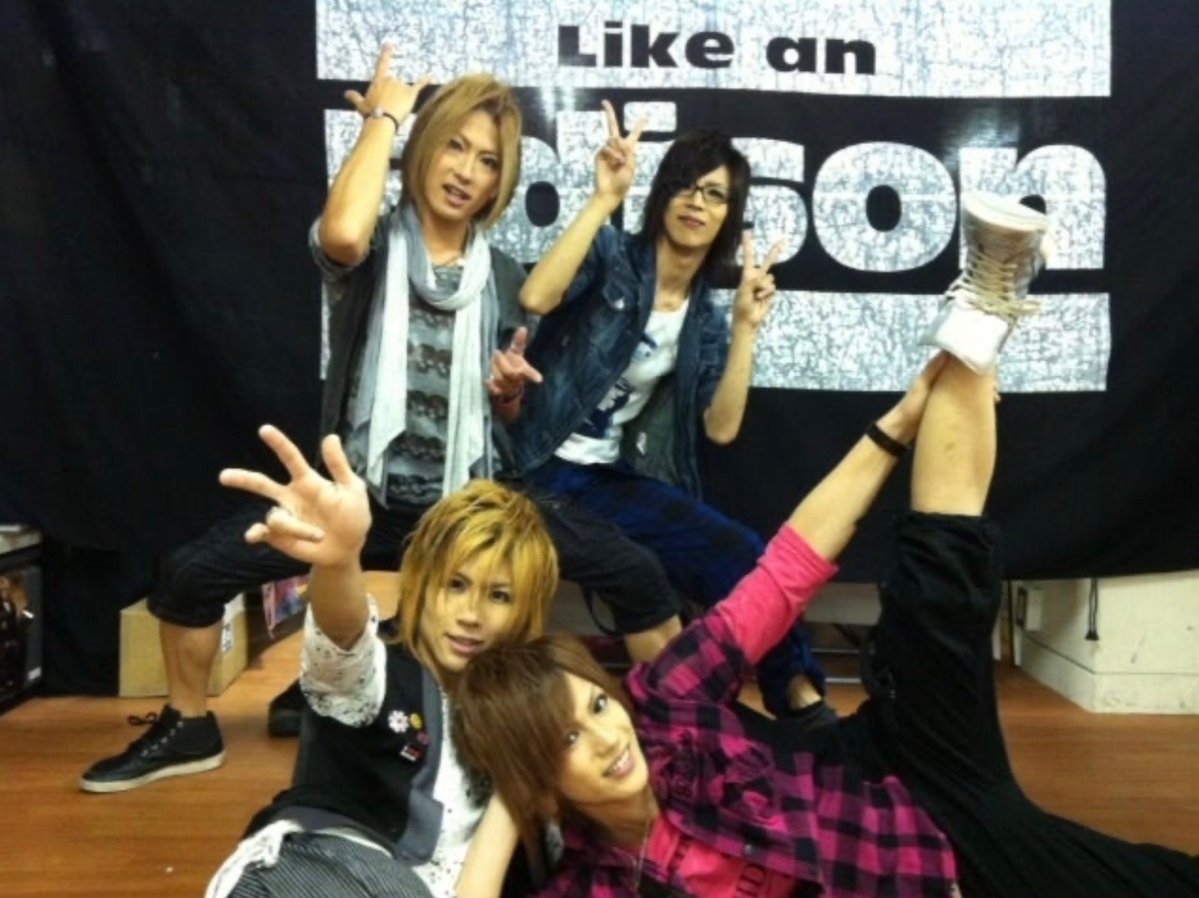 逃げるし恥だし役立たず tweet media