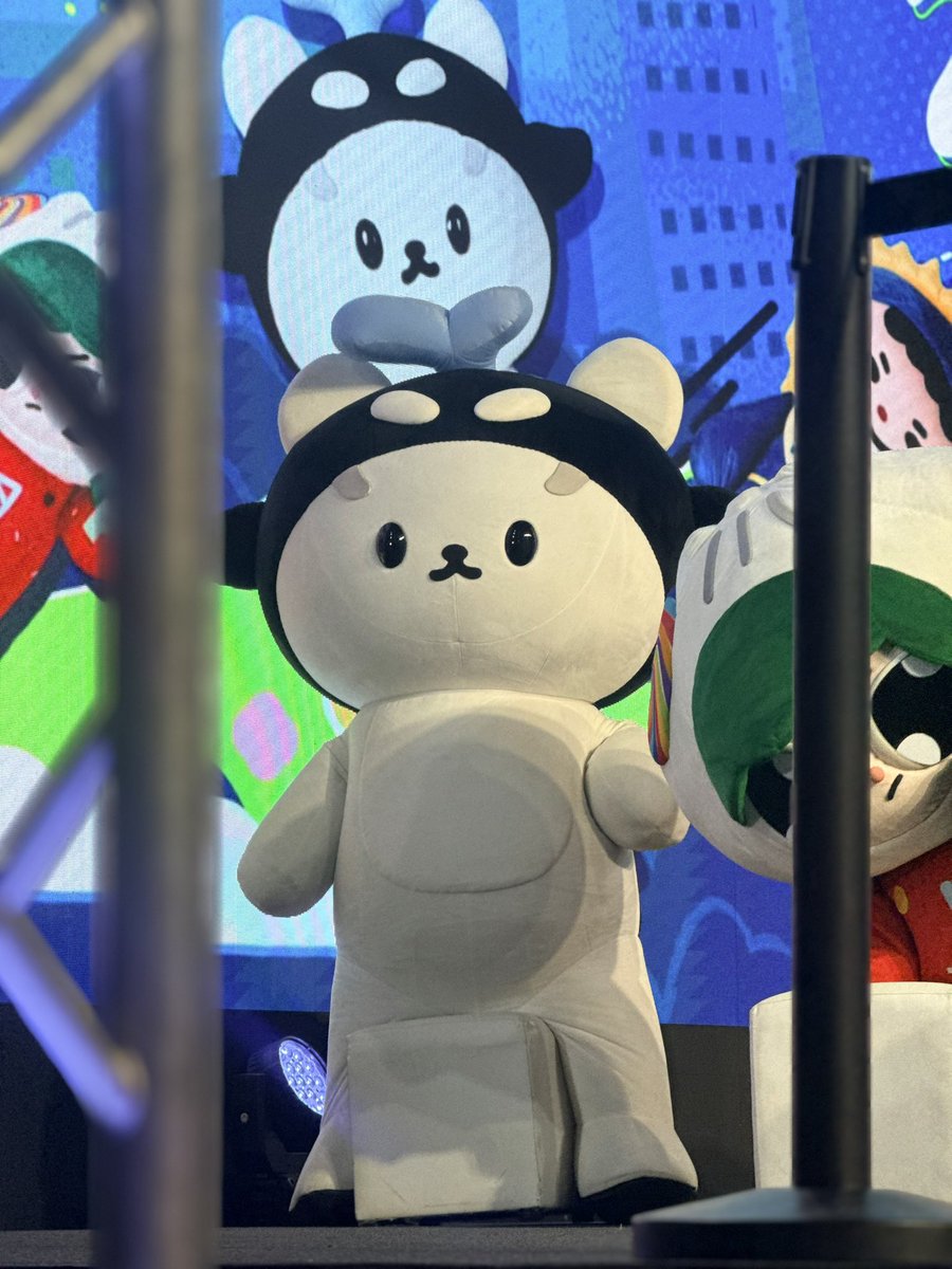 Polcasan tweet media