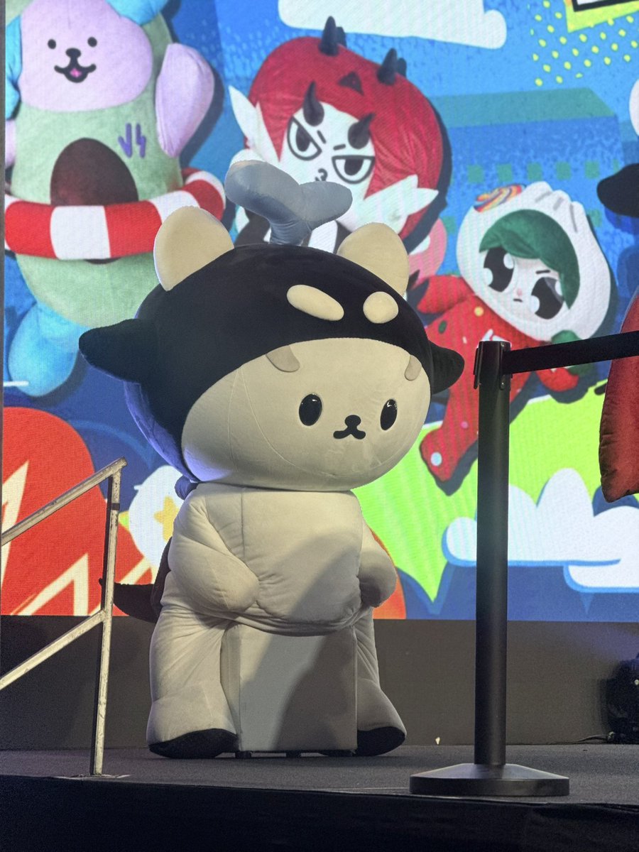 Polcasan tweet media