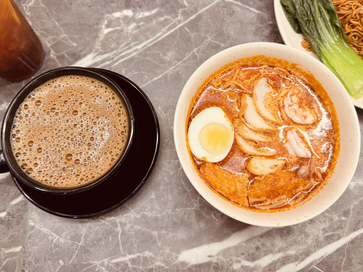 algazelus_'s tweet image. Laksa is more than a comforting noodle soup; it is a living archive, a diplomatic map, and a subtle yet potent instrument of peace‑building. 

#laksa #malaysia #food