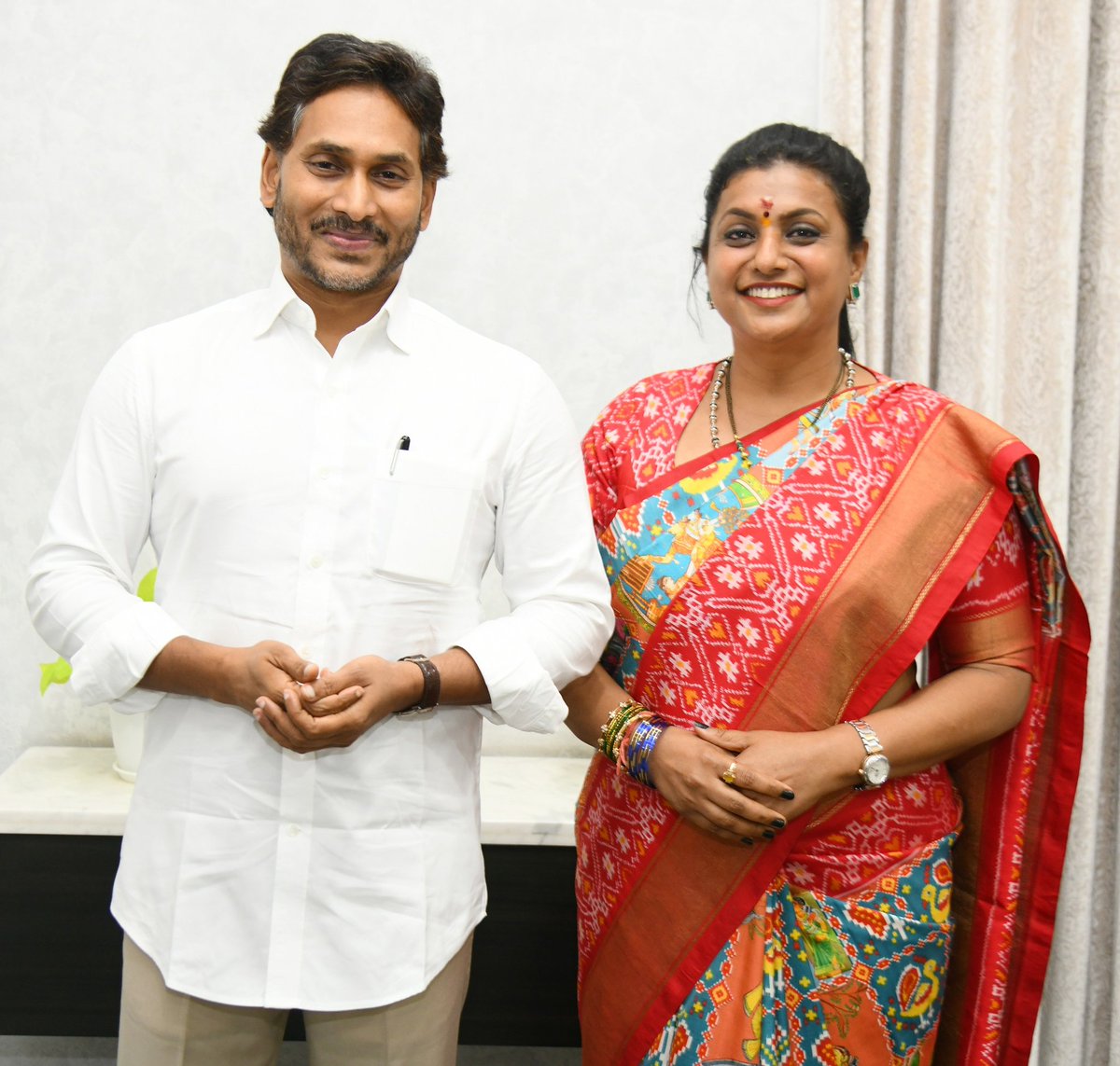 𝐍𝐚𝐯𝐞𝐞𝐧 𝐘𝐒𝐉 𝐕𝐢𝐳𝐚𝐠 tweet media