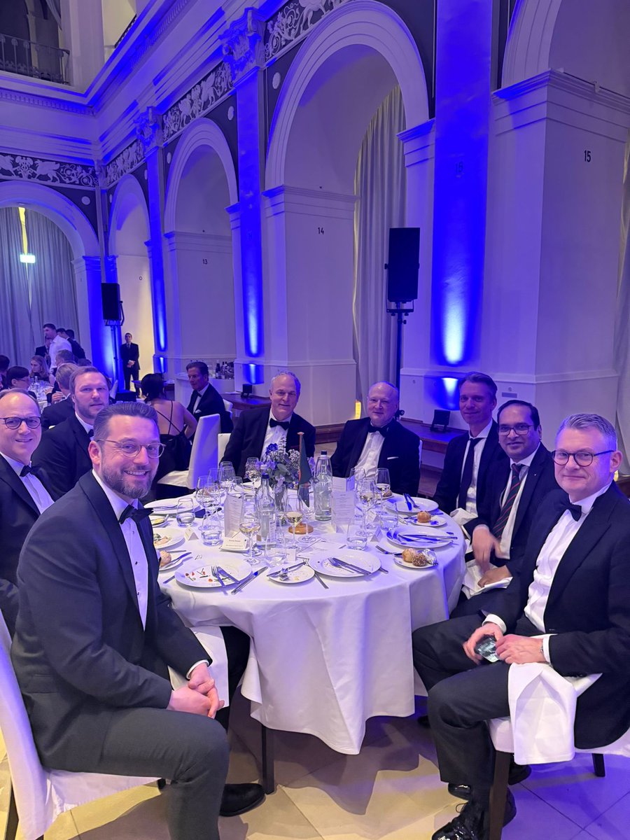 Rüdiger Lotz tweet media