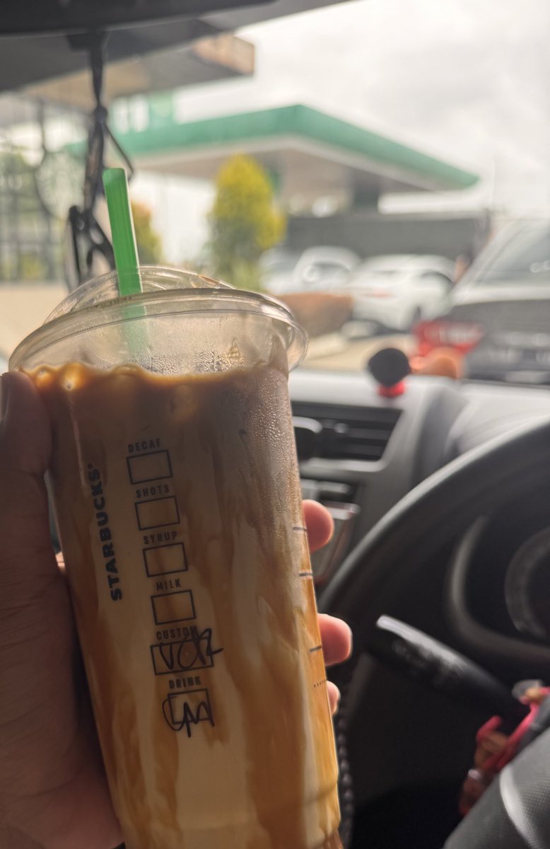 𝒶𝒾𝓂𝑒𝑒 tweet media