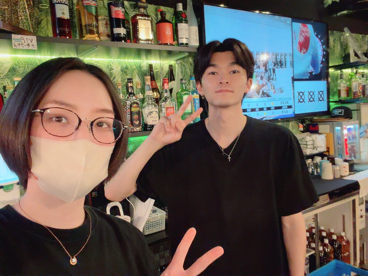 Darts Bar Famous tweet media