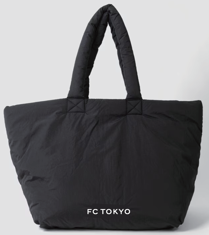 ＼🔵🆕新商品発売開始のお知らせ🔴／
明日4/1(水)17:00よりストリートカルチャーをルーツに持つ“Skater JOHN“とのコラボ商品や、シール帳、ジェルネイルシール、ふわふわトートBAGなどたくさんのグッズが販売スタート!!🙌✨