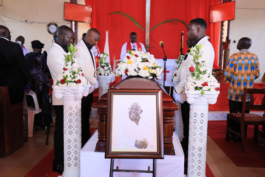 Hon Gifter Aber tweet media