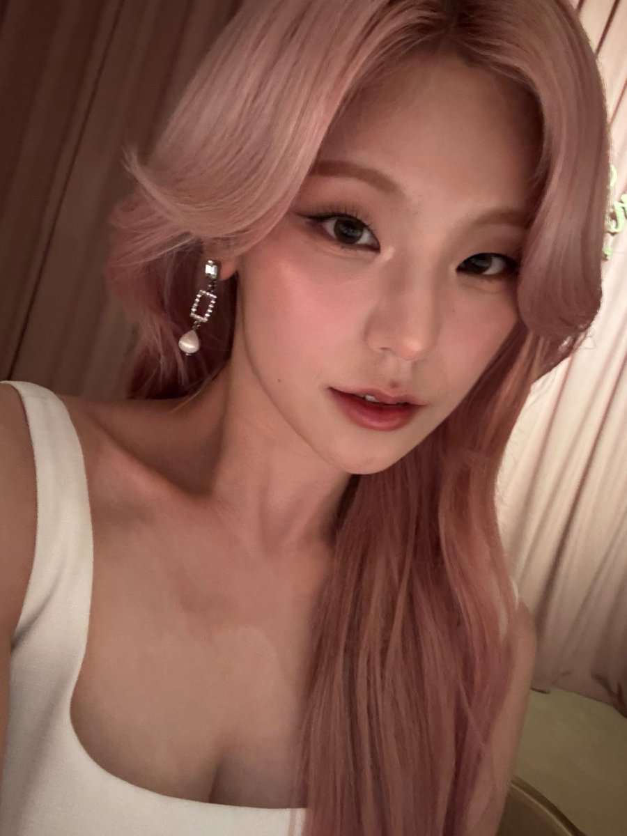 yeji pics tweet media