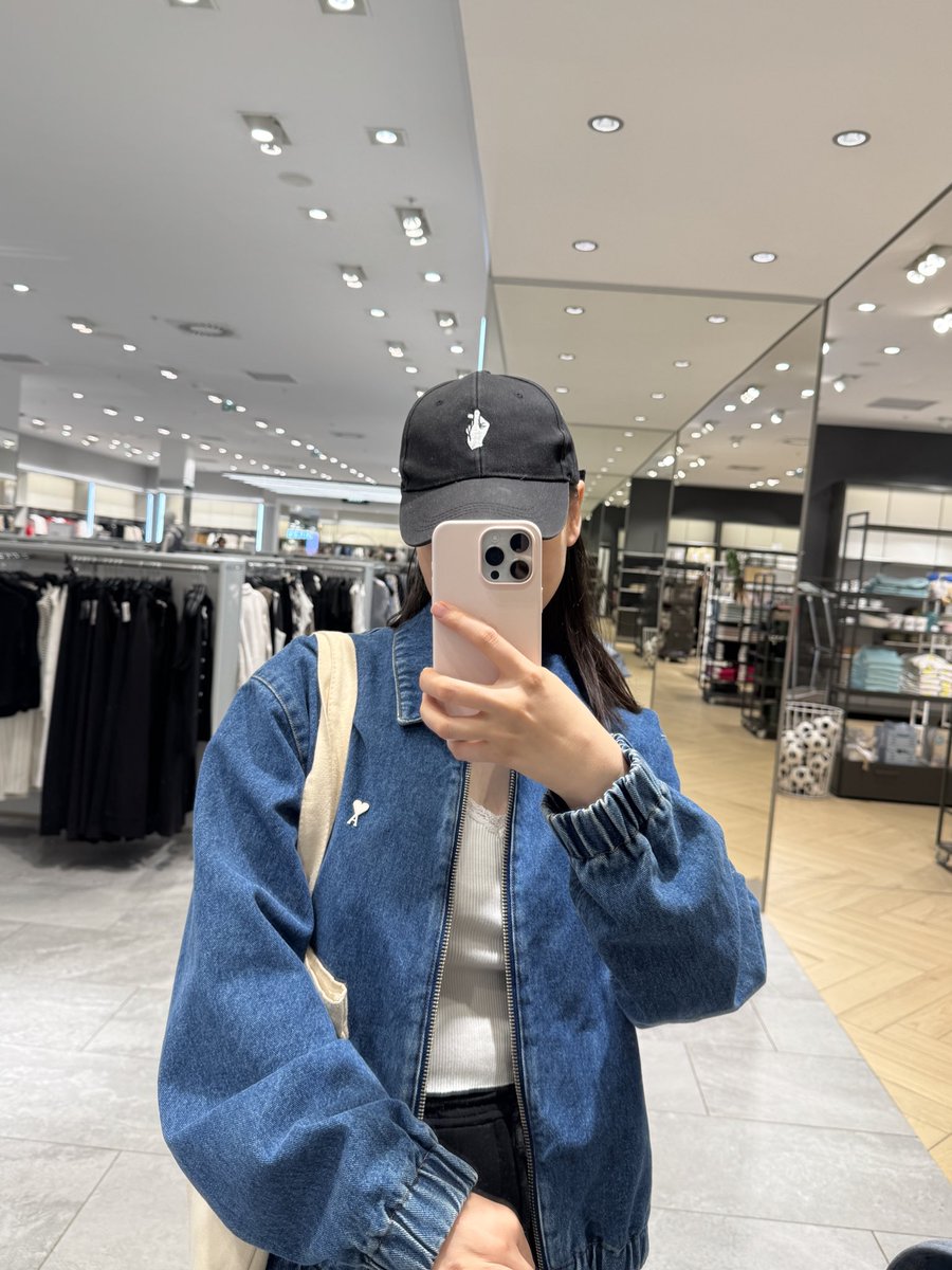 hey202601's tweet photo. 挑战成为#web3亚洲区最美kol！

哈哈哈哈哈 开玩笑 我们这��不搞雌竞哈！ https://t.co/gTkerRXXPX