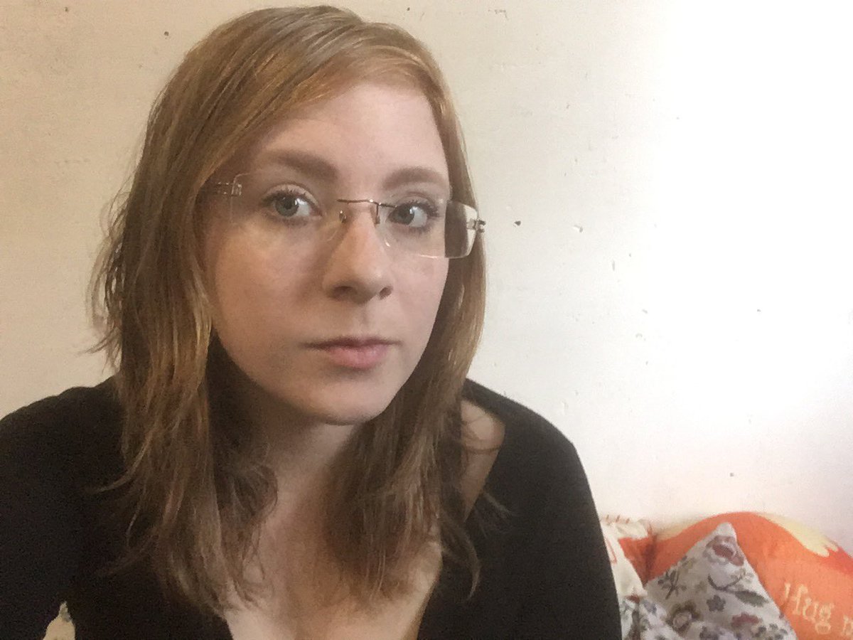 коренастая птичка tweet media