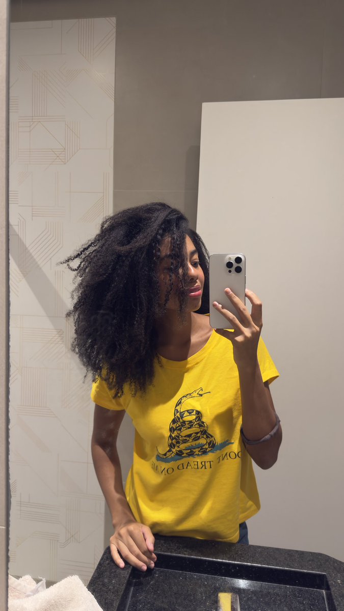 Helen 🐍 tweet media