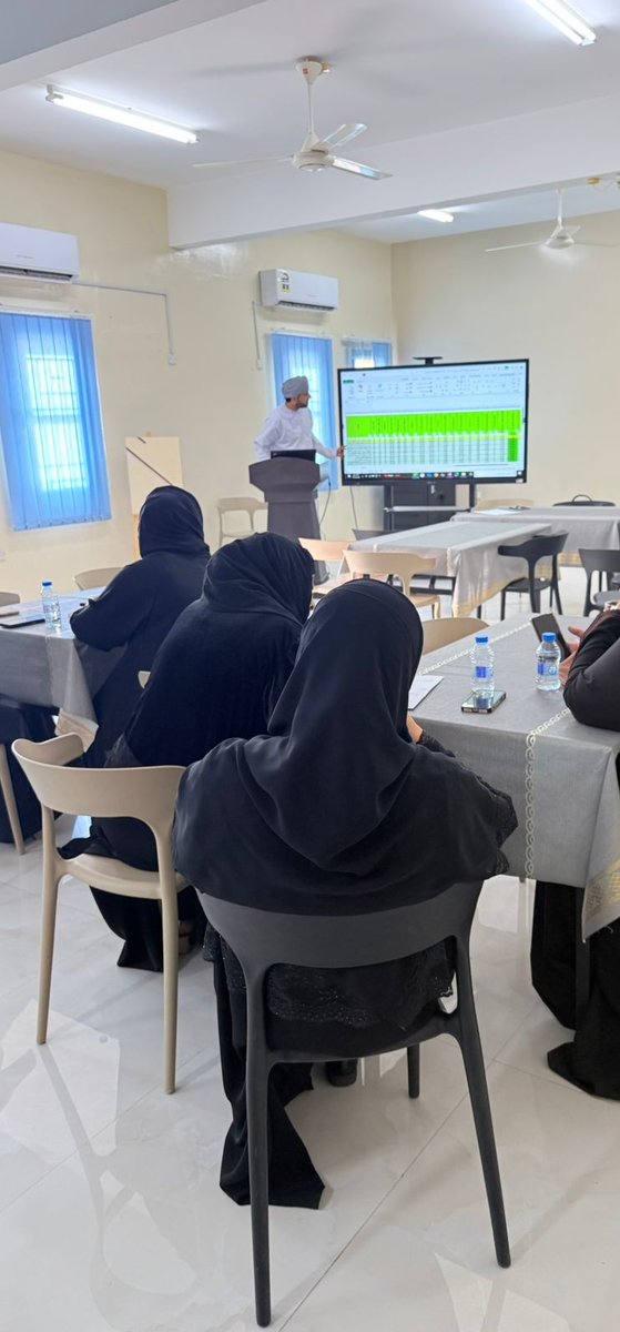 edugovnbt2337's tweet photo. #تعلم_مستدام
@alsuwaiqmoe   @EduGovNBT 
نُظِّمت ورشة تدريبية متخصصة حول تبويبات منصة«نور»قدمها أ.محمد الغافري أخصائي تعليم إلكتروني أول بقسم الإشراف الفني تناولت الورشة محاور المهام،والفصول، والمحتويات التفاعلية،والملفات المتنوعة، وآليات دمجها مع استراتيجيات التعليم المختلفة. https://t.co/97k6gyyeRg