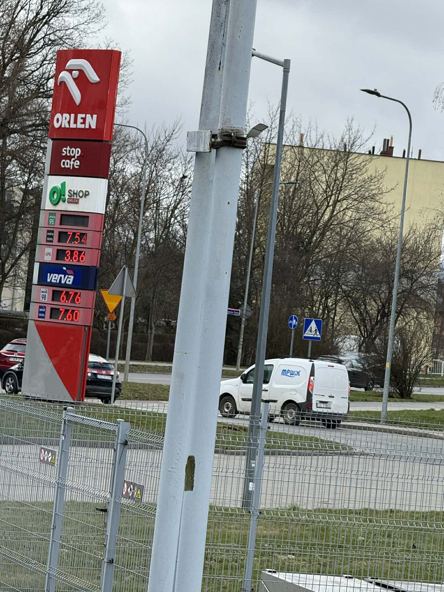 Iwona Krawczyk tweet media