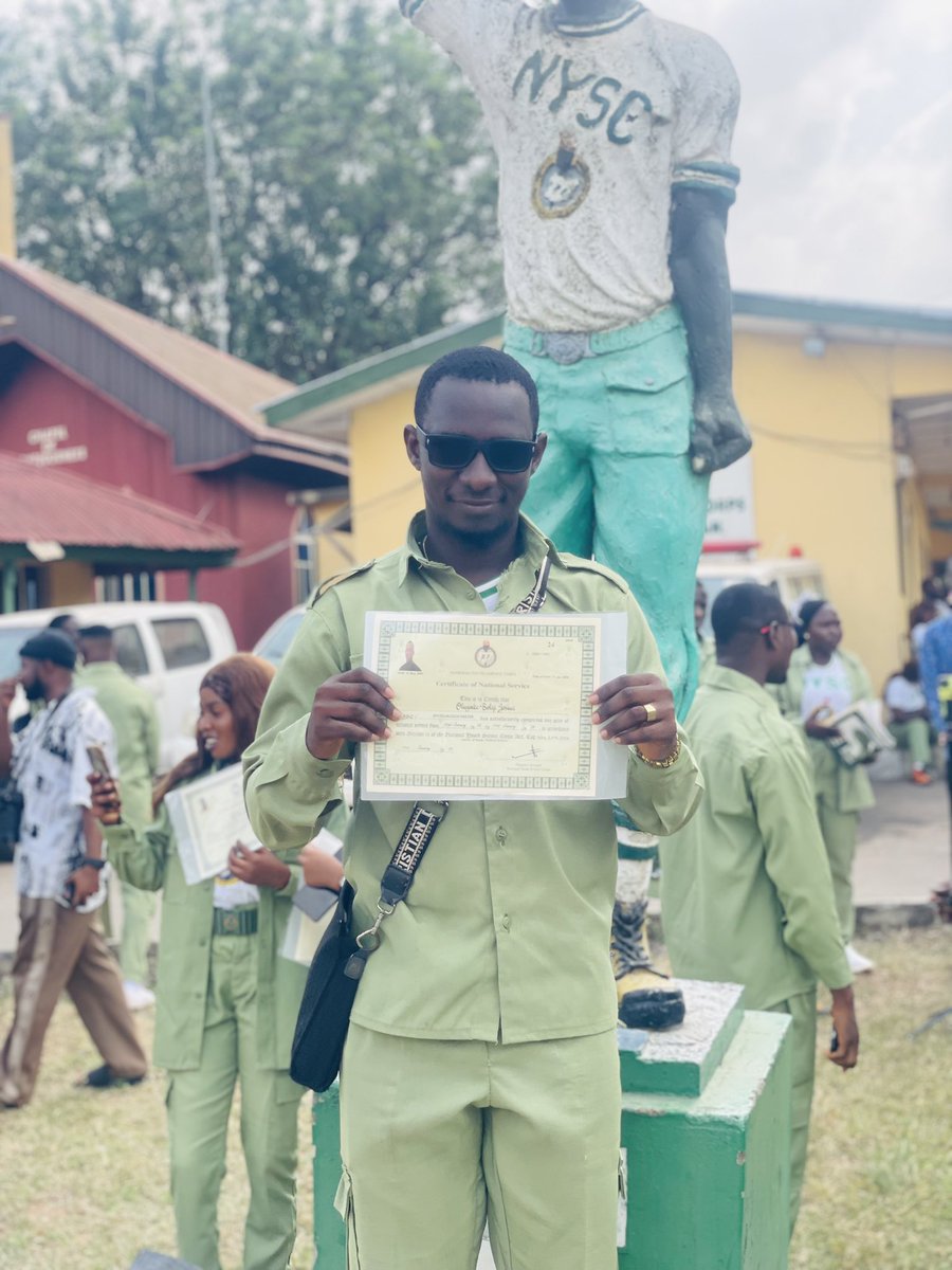 DREWW🌟🦅 tweet media