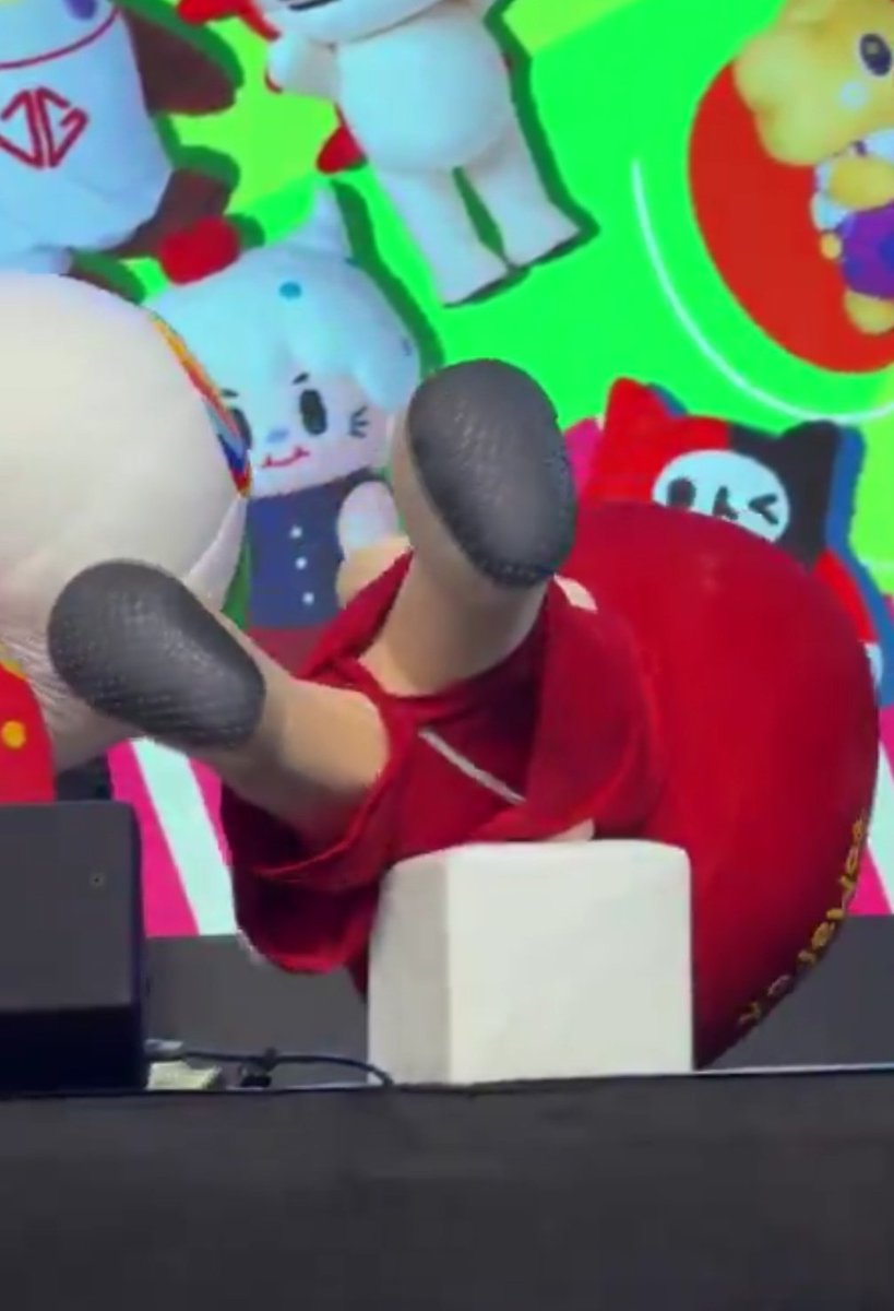 มัมหมีนุ้งโฟ้ด หัวใจเจมีไนน์ Call Me “คุณหนู” tweet media