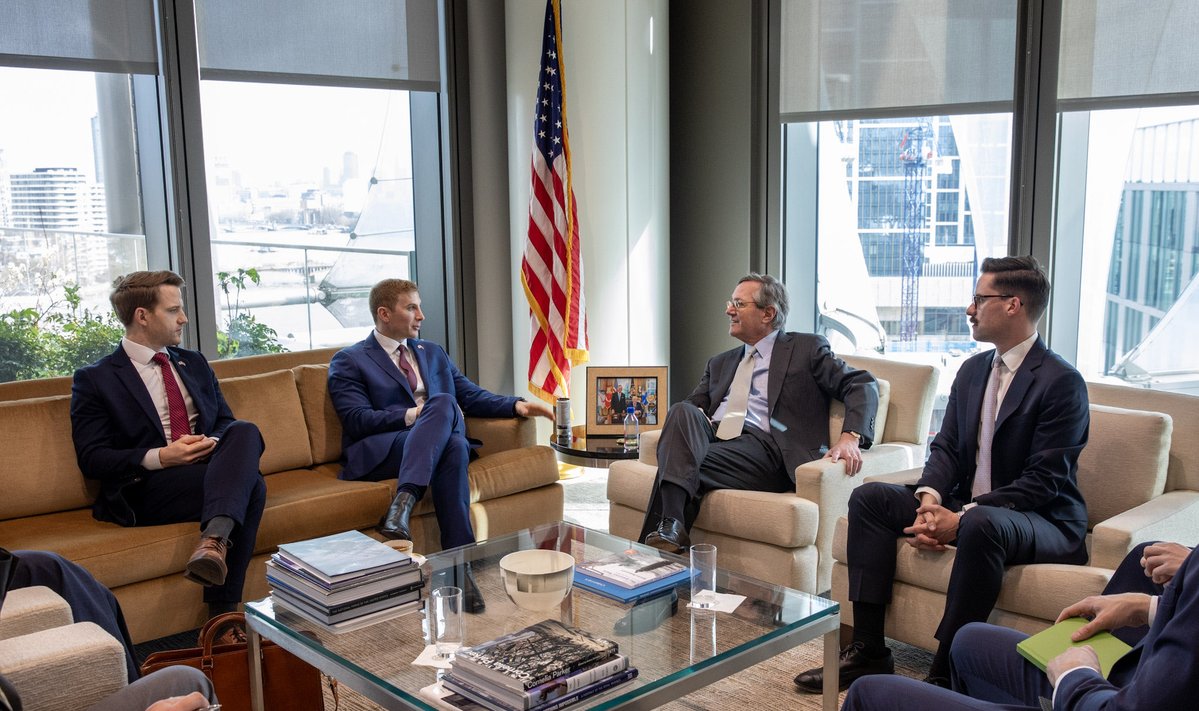 Ambassador Warren Stephens tweet media