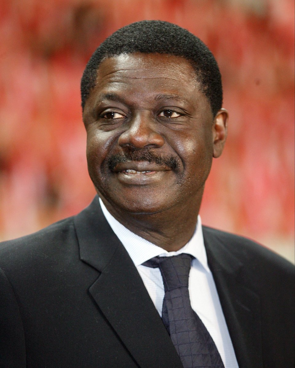 13footballC's tweet photo. Il y a 6 ans jour pour jour, Pape Diouf, ancien président de l'Olympique de Marseille, nous quittait à l'âge de 68 ans.

Paix à son âme.🙏 https://t.co/K9GR6LHUUz