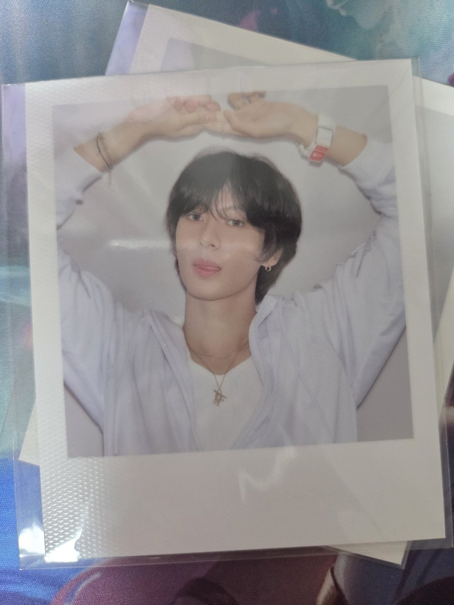 burgerlove11's tweet photo. 라이즈 2026 앤톤 시그 시즌그리팅 폴라 폴라로이드 양도 판매 season greetings riize wonbin pc poca photocard pob sell wts 쇼타로 은석 성찬 소희 앤톤 shotaro eunseok sungchan sohee anton 원빈

1.0 https://t.co/1dbouEkQtm