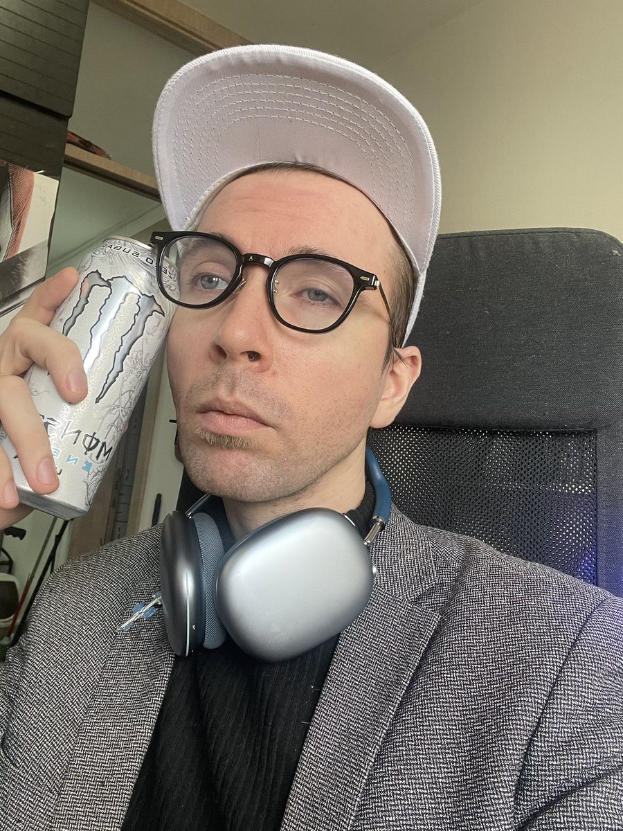 function getReactiveDog() {} tweet media