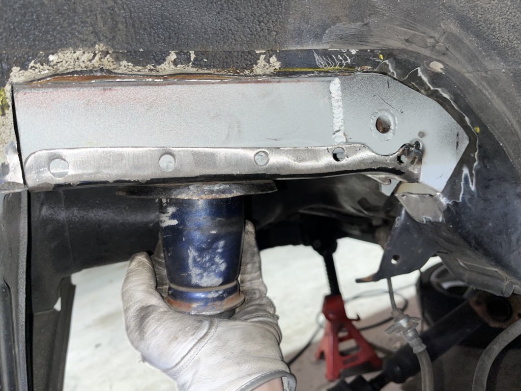 よっか tweet media