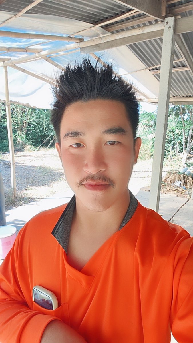 Santi Phohom tweet media