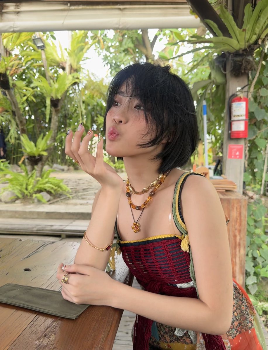 gabriela abigail tweet media