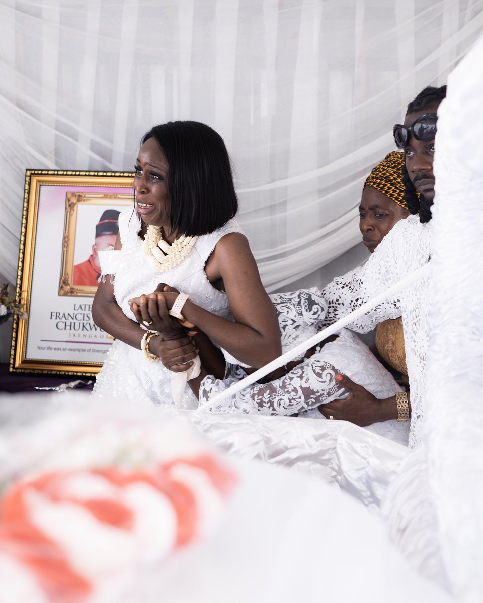 AgueroBanks tweet media