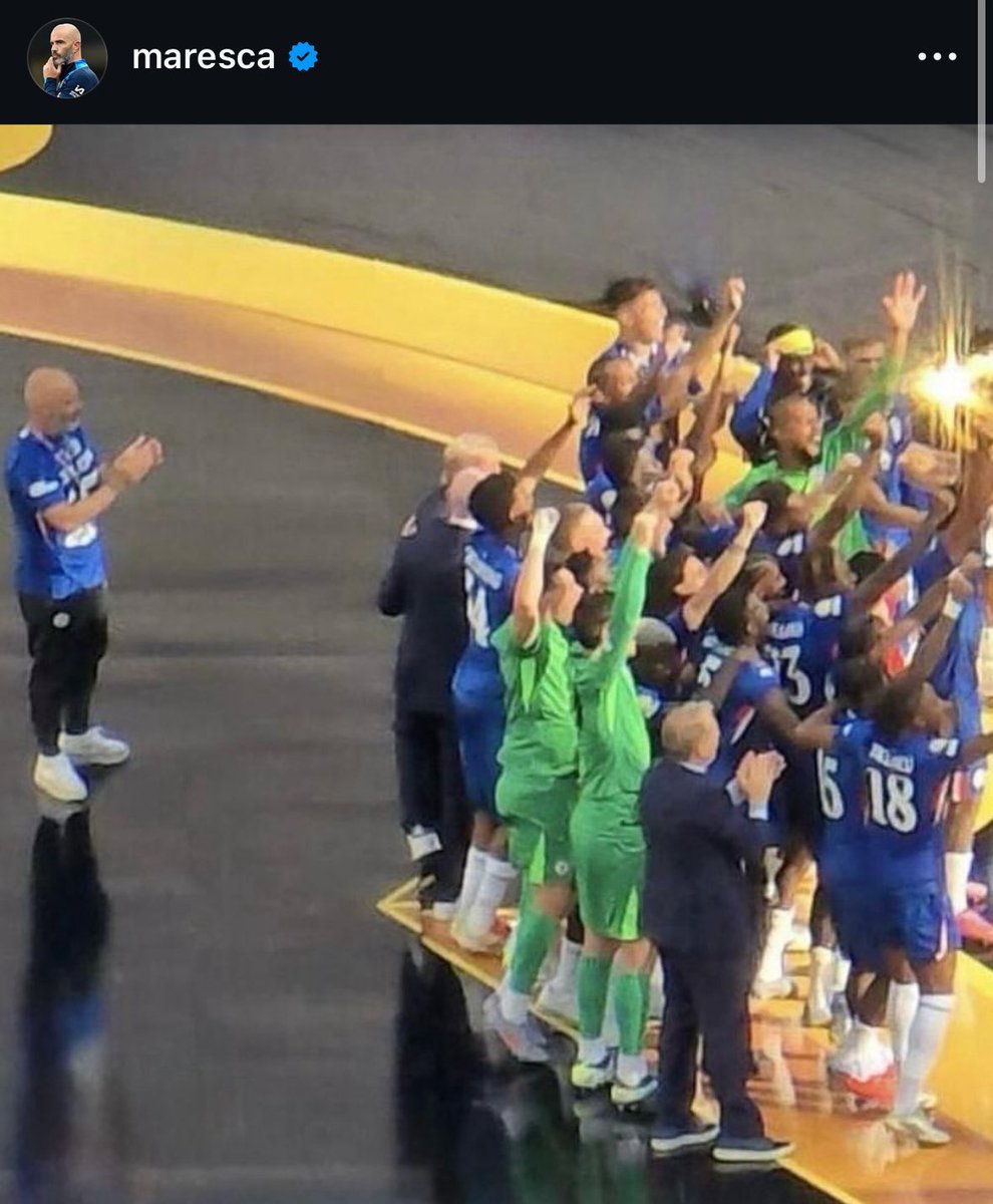 Just Chelsea tweet media