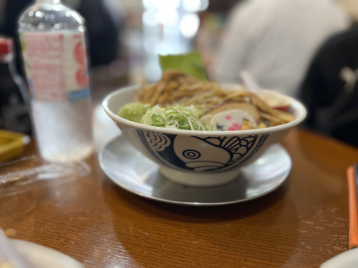 エスターク tweet media