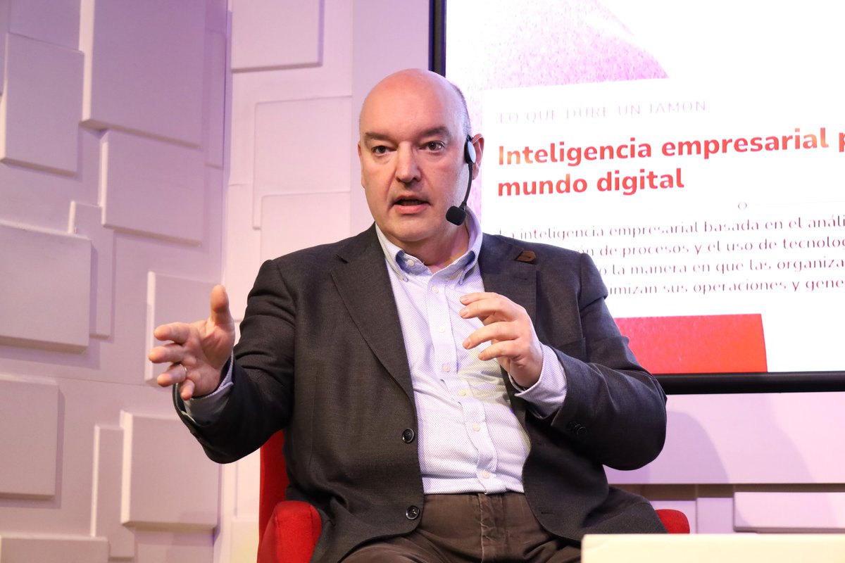 PredictLand AI tweet media