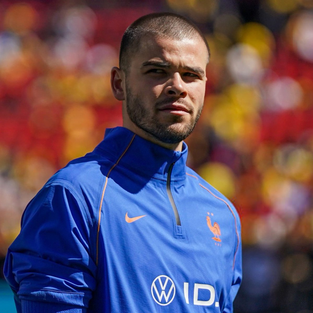 Vibes Foot tweet media