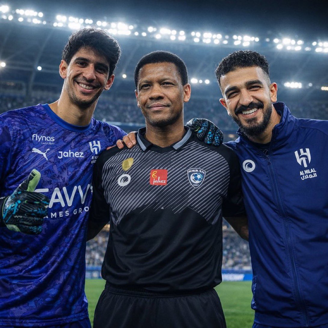 ثابت tweet media